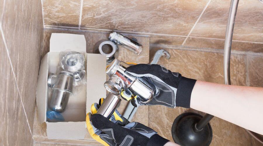 Expert Emergency Roof Repairs services in Vanderpool, TX